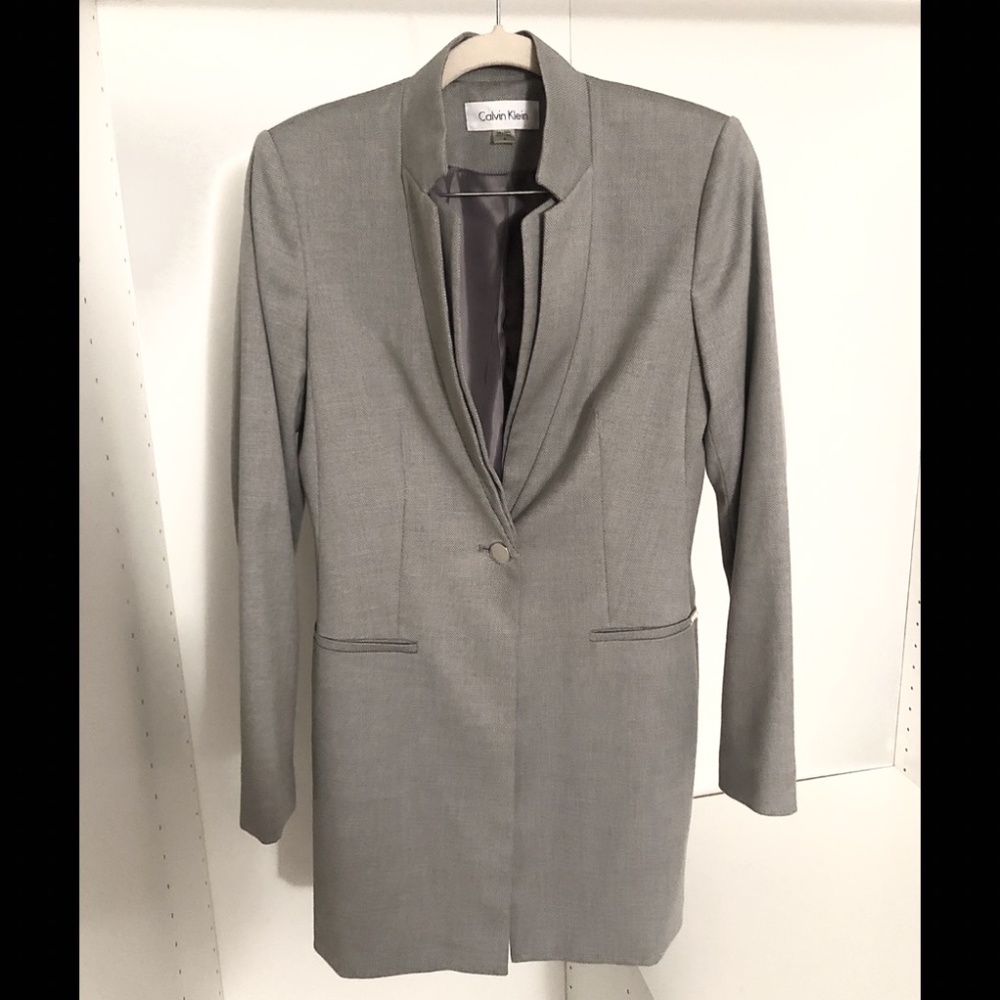 Sleek Calvin Klein Slimming Long Gray Silver Single-Button Blazer - NWOT